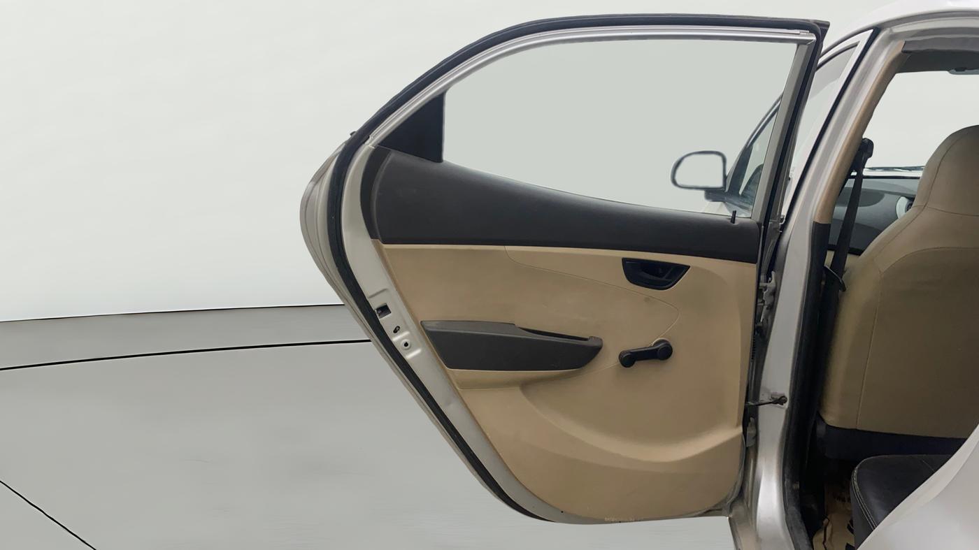 2018 Hyundai Eon MAGNA +, Petrol, Manual, 54,937 km, LHS Rear Door
