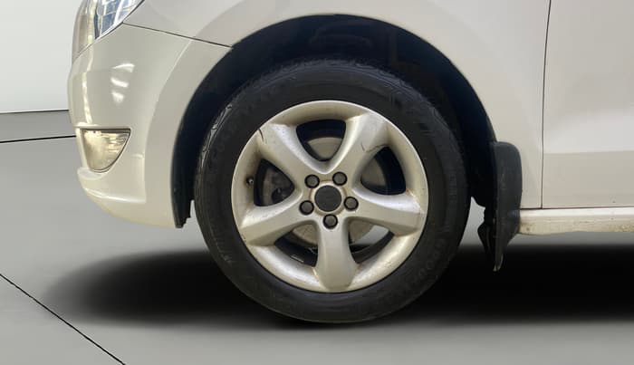 2014 Skoda Rapid AMBITION 1.6 MPI AT PLUS, Petrol, Automatic, 50,835 km, Left Front Wheel