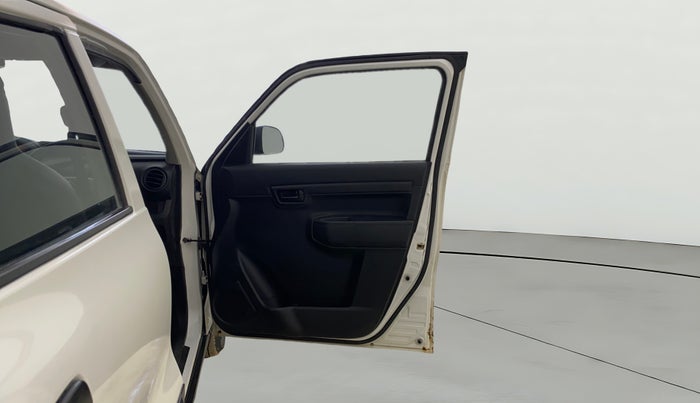 2020 Maruti S PRESSO VXI, Petrol, Manual, 8,174 km, RHS Front Door