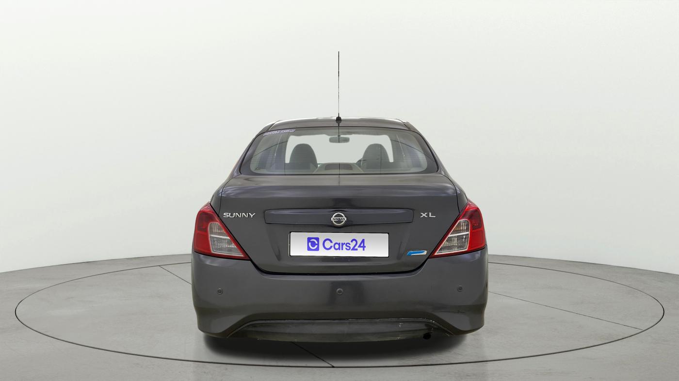 2015 Nissan Sunny XL, Petrol, Manual, 37,667 km, Back/Rear