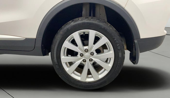 2022 MG ASTOR SMART EX 1.5 MT, Petrol, Manual, 21,920 km, Left Rear Wheel