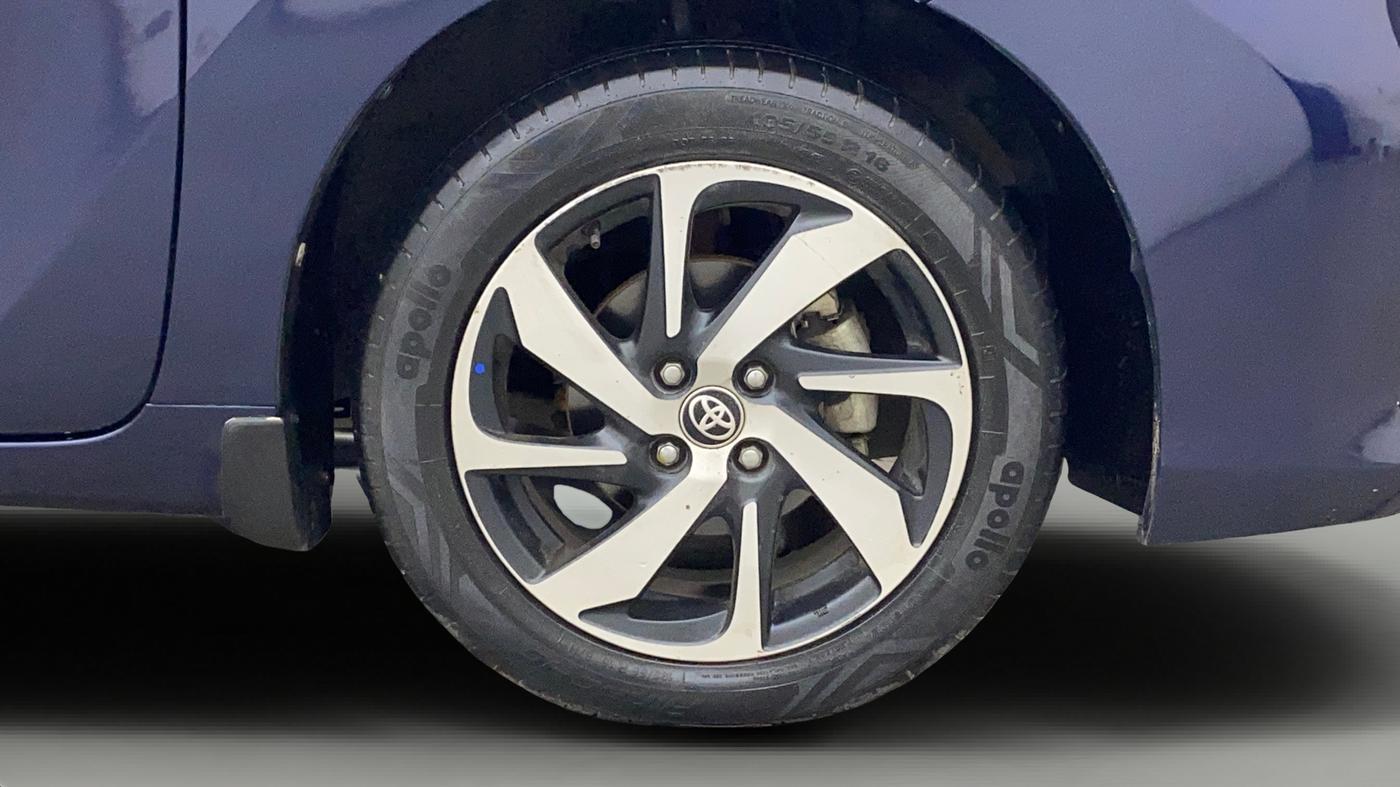 2022 Toyota Glanza V, Petrol, Manual, 48,063 km, Right Front Wheel