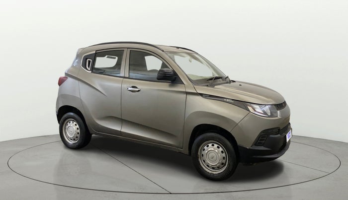 2016 Mahindra Kuv100 K2 6 STR, Petrol, Manual, 38,585 km, Right Front Diagonal