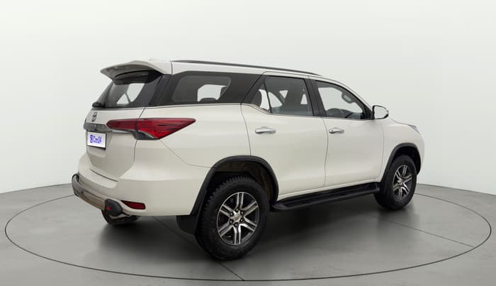 2017 Toyota Fortuner 2.7 4X2 MT, Petrol, Manual, 48,518 km, Right Back Diagonal