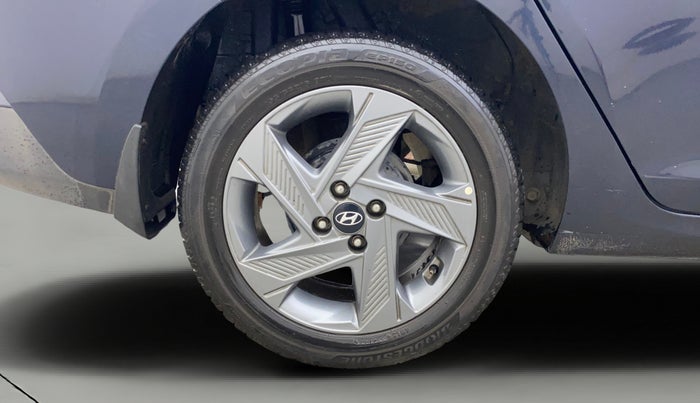 2021 Hyundai Verna SX 1.5 VTVT IVT, Petrol, Automatic, 34,670 km, Right Rear Wheel