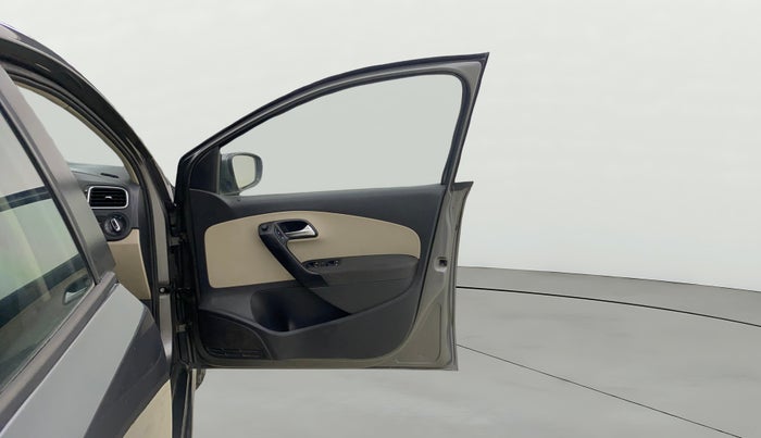 2014 Volkswagen Polo HIGHLINE1.2L, Petrol, Manual, 90,357 km, RHS Front Door