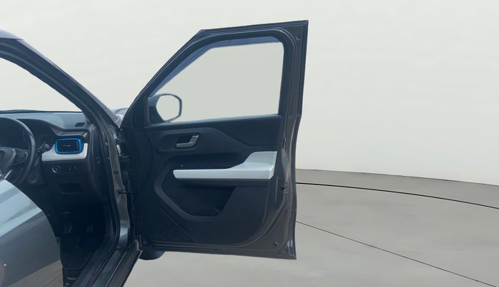 2024 Tata PUNCH Creative Dual Tone MT Sunroof, Petrol, Manual, 25,540 km, RHS Front Door