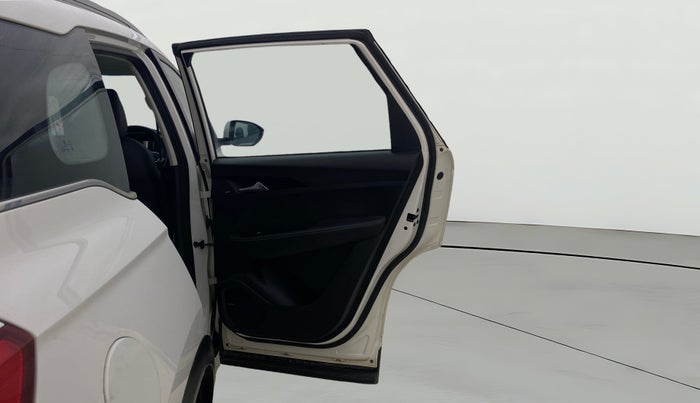 2019 MG HECTOR SHARP 1.5 DCT PETROL, Petrol, Automatic, 1,04,398 km, RHS Rear Door