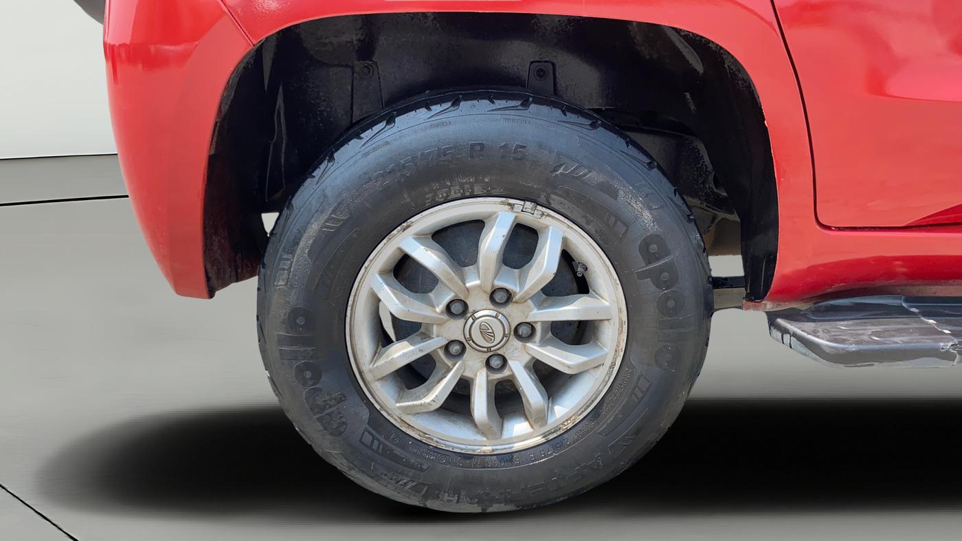 2017 Mahindra TUV300 T8, Diesel, Manual, 59,412 km, Right Rear Wheel