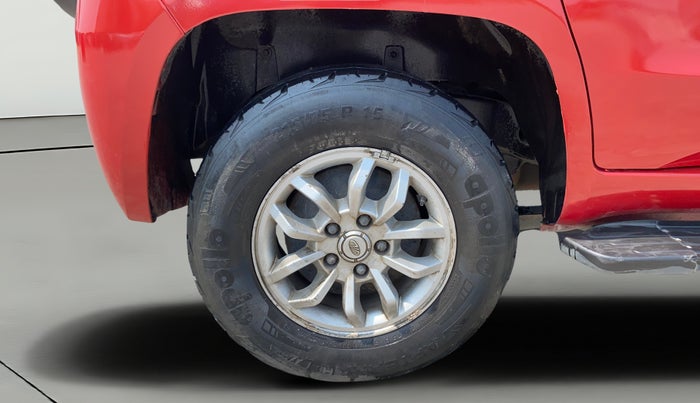 2017 Mahindra TUV300 T8, Diesel, Manual, 59,224 km, Right Rear Wheel