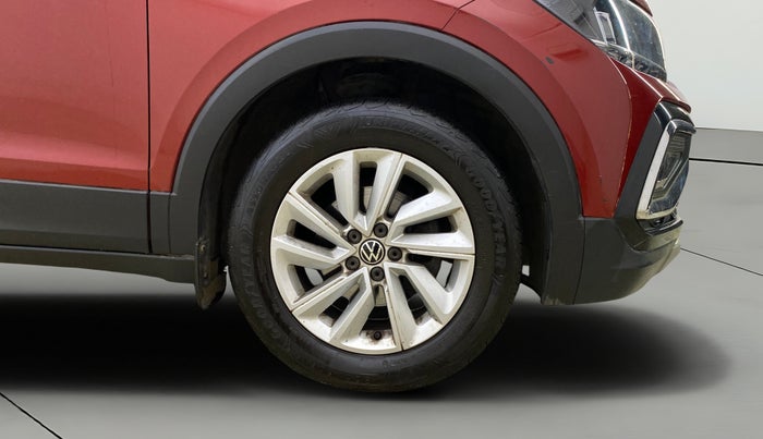 2022 Volkswagen TAIGUN HIGHLINE 1.0 TSI AT, Petrol, Automatic, 27,976 km, Right Front Wheel