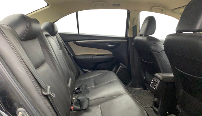 2016 Maruti Ciaz ZXI+ RS, Petrol, Manual, 1,08,950 km, Right Side Rear Door Cabin