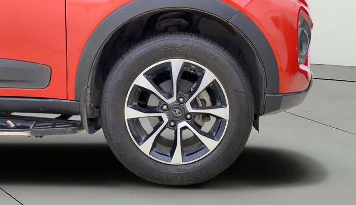 2020 Tata NEXON XZA PLUS PETROL, Petrol, Automatic, 16,425 km, Right Front Wheel