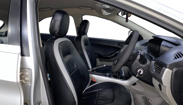 2018 Tata NEXON XT DIESEL, Diesel, Manual, 70,648 km, Right Side Front Door Cabin