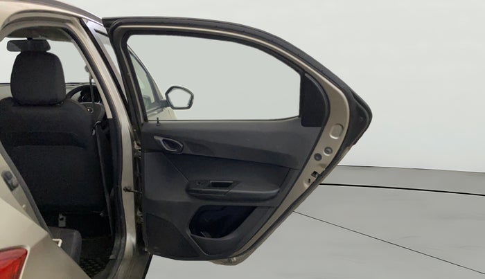 2019 Tata TIAGO NRG PETROL AMT, Petrol, Automatic, 80,757 km, RHS Rear Door