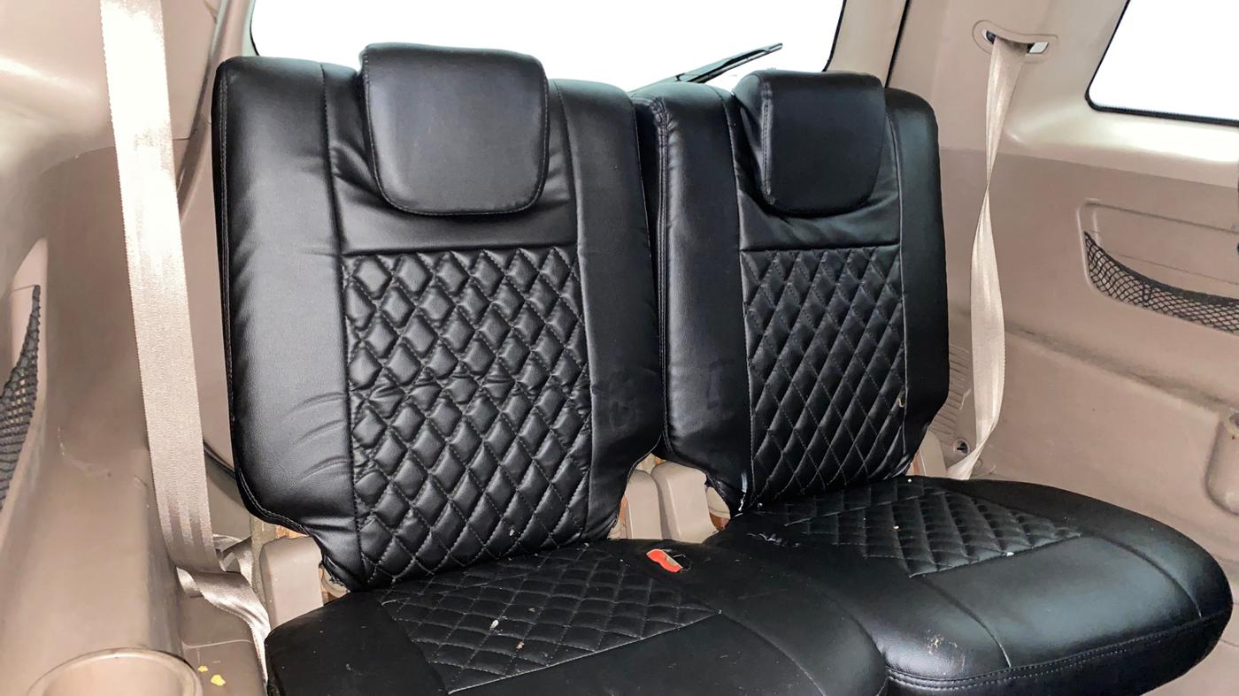 2012 Mahindra XUV500 W8, Diesel, Manual, 1,55,674 km, Third Seat Row ( optional )