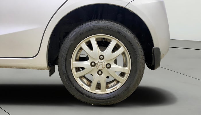 2014 Honda Brio VX MT, Petrol, Manual, 31,543 km, Left Rear Wheel