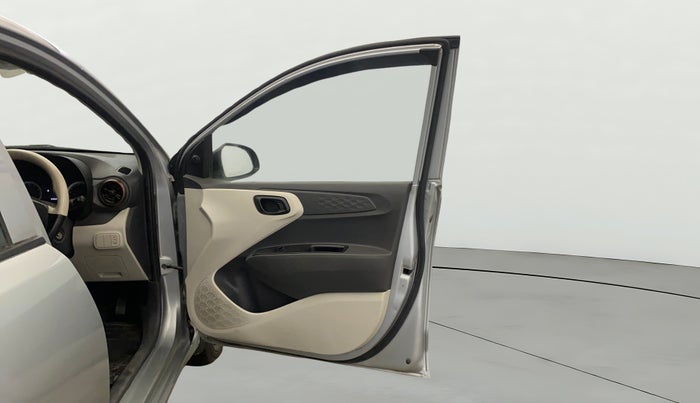 2020 Hyundai AURA E 1.2, Petrol, Manual, 65,552 km, RHS Front Door