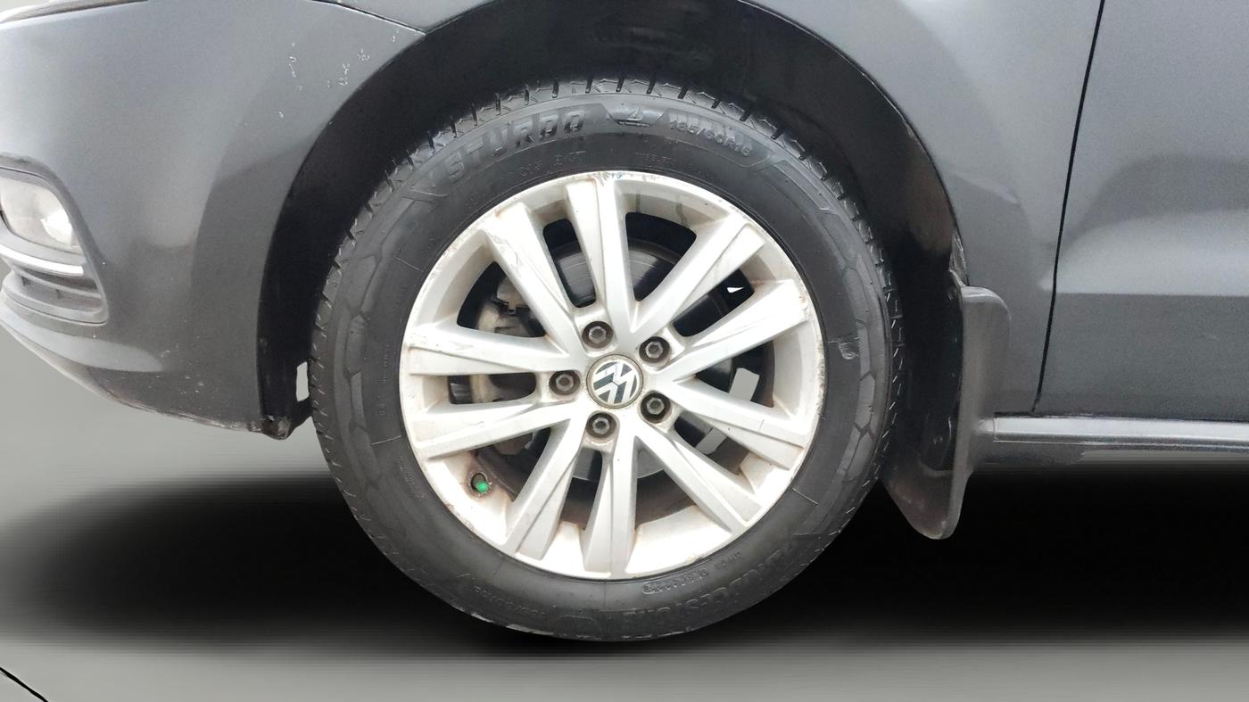 2015 Volkswagen Polo GT TSI AT, Petrol, Automatic, 44,566 km, Left Front Wheel