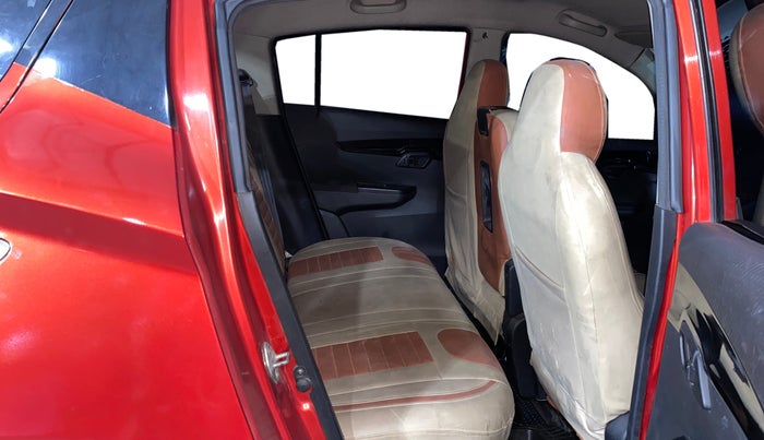 2018 Mahindra KUV 100 NXT K8 P 6 STR, Petrol, Manual, 54,381 km, Right Side Rear Door Cabin