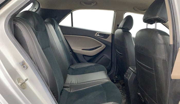 2018 Hyundai Elite i20 SPORTZ 1.2, Petrol, Manual, 65,291 km, Right Side Rear Door Cabin