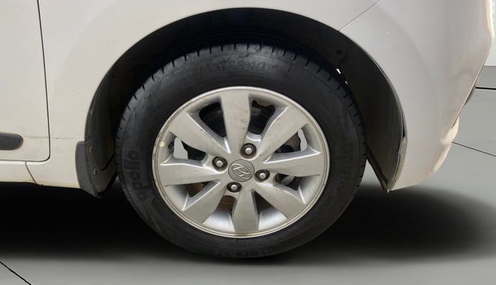 2014 Hyundai Xcent SX 1.2 (O), Petrol, Manual, 71,793 km, Right Front Wheel