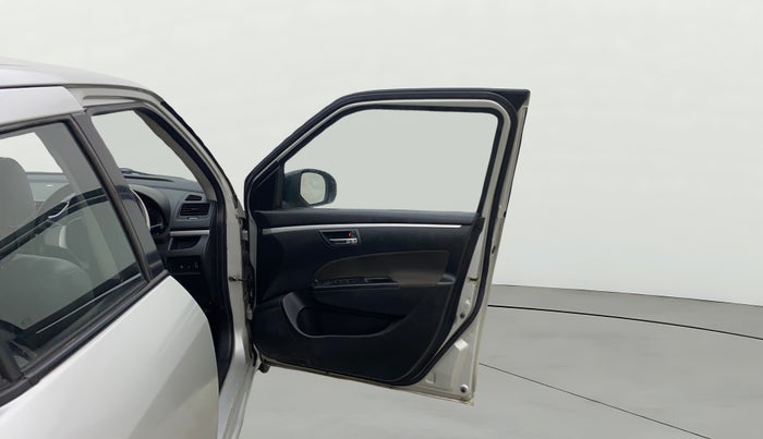 2017 Maruti Swift VXI, Petrol, Manual, 68,694 km, RHS Front Door