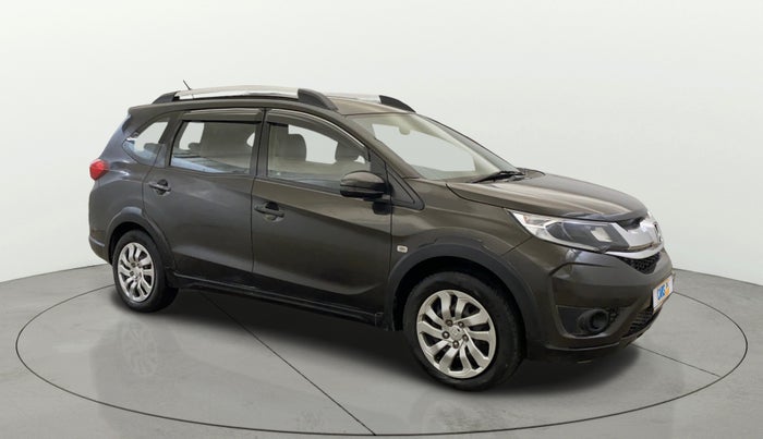 2017 Honda BR-V 1.5L I-VTEC S, Petrol, Manual, 61,628 km, Right Front Diagonal