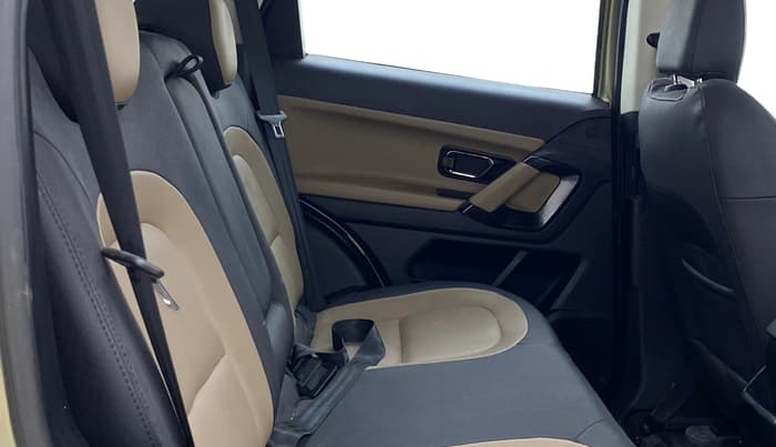 2022 Tata Harrier XZ PLUS 2.0L KAZIRANGA, Diesel, Manual, 80,821 km, Right Side Rear Door Cabin