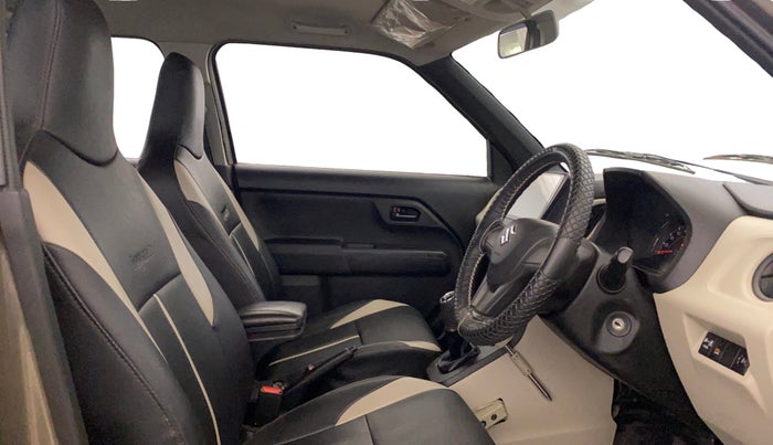 2019 Maruti New Wagon-R LXI CNG 1.0, CNG, Manual, 52,167 km, Right Side Front Door Cabin