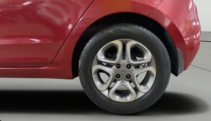 2019 Hyundai Elite i20 SPORTZ PLUS 1.2 DUAL TONE, CNG, Manual, 1,11,991 km, Left Rear Wheel