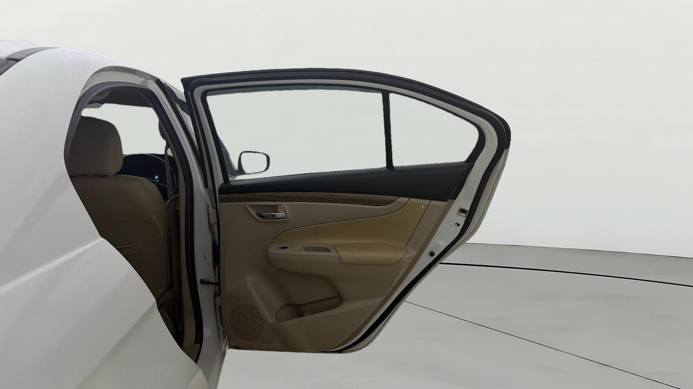 2022 Maruti Ciaz SIGMA 1.5 SHVS MT  PETROL, Petrol, Manual, 66,194 km, RHS Rear Door