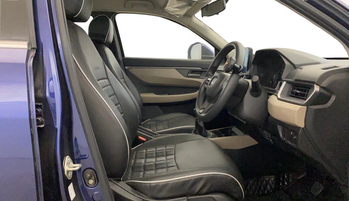 2024 Honda ELEVATE V MT, Petrol, Manual, 5,322 km, Right Side Front Door Cabin