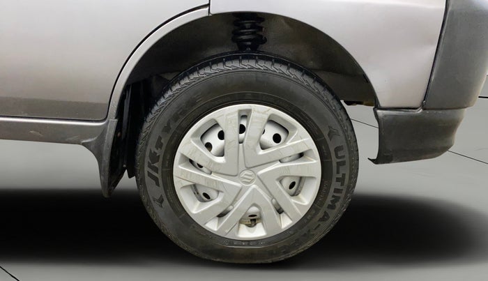 2023 Maruti Eeco 5 STR AC CNG, CNG, Manual, 38,005 km, Right Front Wheel