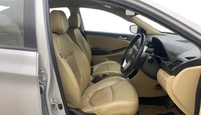 2013 Hyundai Verna FLUIDIC 1.6 VTVT SX OPT AT, Petrol, Automatic, 86,324 km, Right Side Front Door Cabin