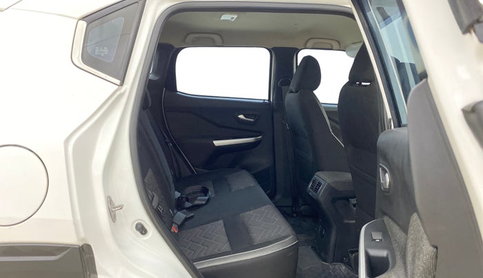 2023 Nissan MAGNITE XV PREMIUM, CNG, Manual, 8,767 km, Right Side Rear Door Cabin