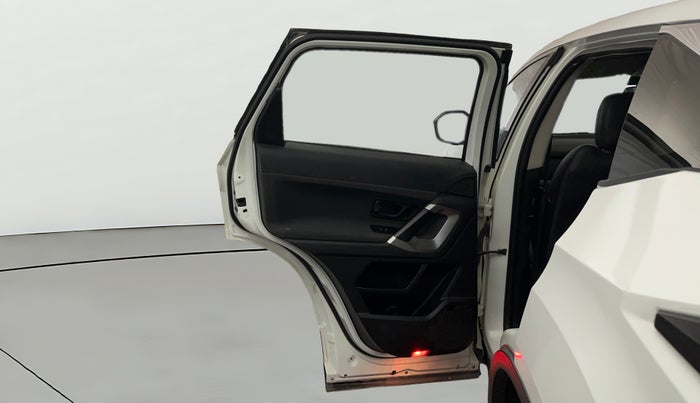 2020 Tata Harrier XM 2.0L KRYOTEC, Diesel, Manual, 95,786 km, LHS Rear Door