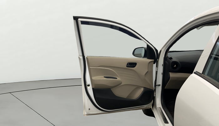 2022 Hyundai NEW SANTRO SPORTZ EXECUTIVE MT CNG, CNG, Manual, 45,702 km, LHS Front Door