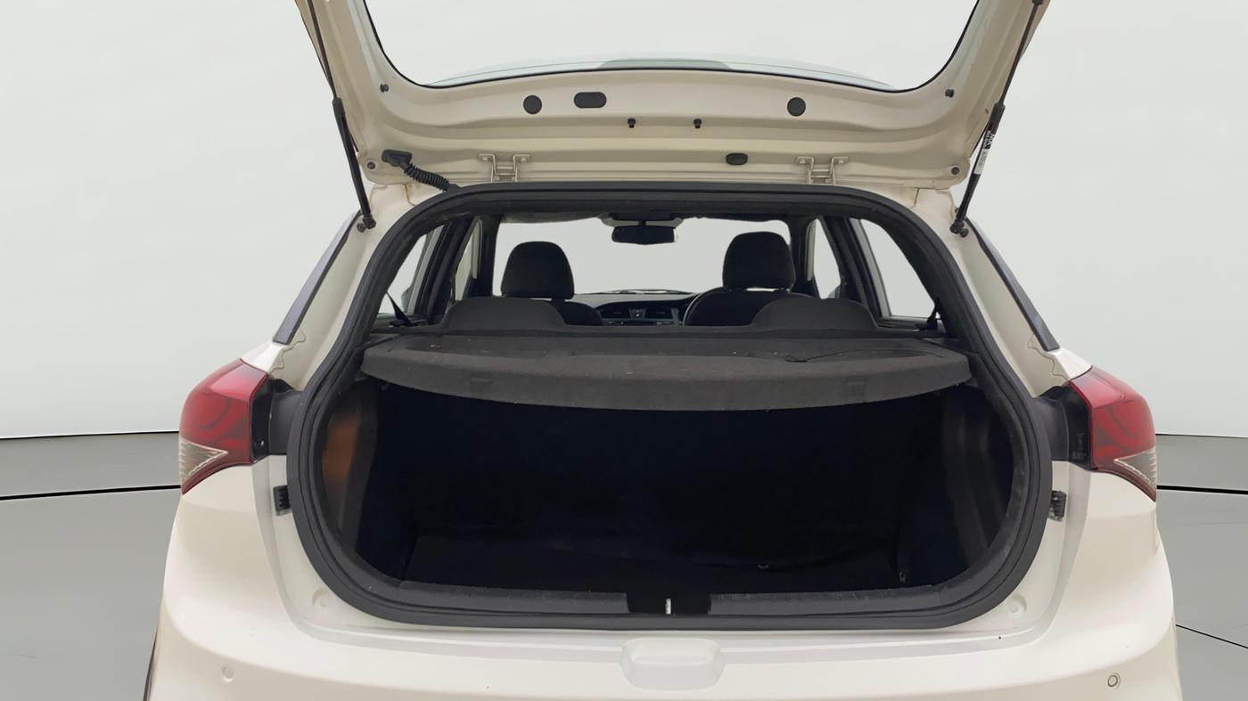 2015 Hyundai i20 Active 1.2 S, Petrol, Manual, 86,062 km, Boot Open Zoomed View