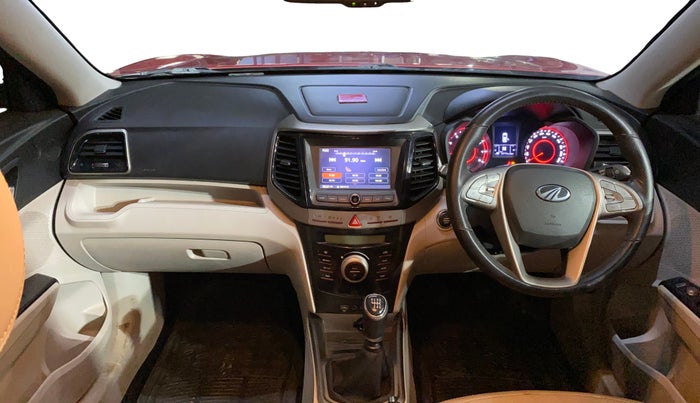 2021 Mahindra XUV300 W8 (O) 1.2 PETROL, Petrol, Manual, 39,740 km, Dashboard