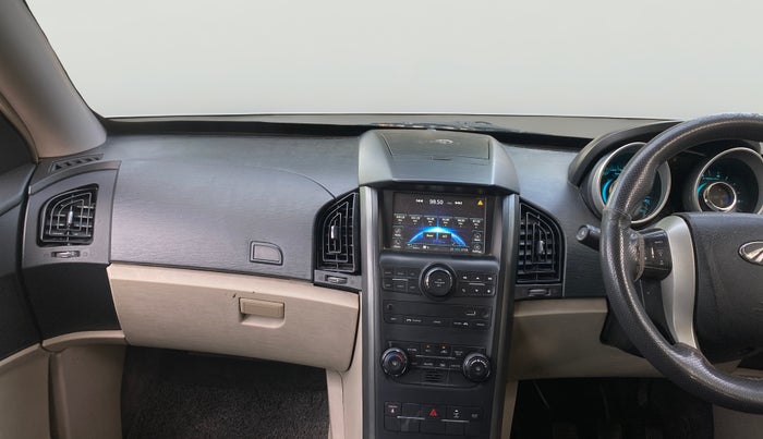 2017 Mahindra XUV500 W6, Diesel, Manual, 88,820 km, Air Conditioner