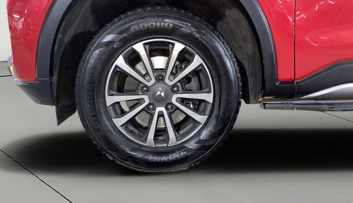 2023 Mahindra SCORPIO-N Z8 DIESEL MT 4WD 7 STR, Diesel, Manual, 33,984 km, Left Front Wheel