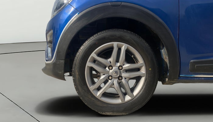 2022 Renault TRIBER RXZ, Petrol, Manual, 20,165 km, Left Front Wheel