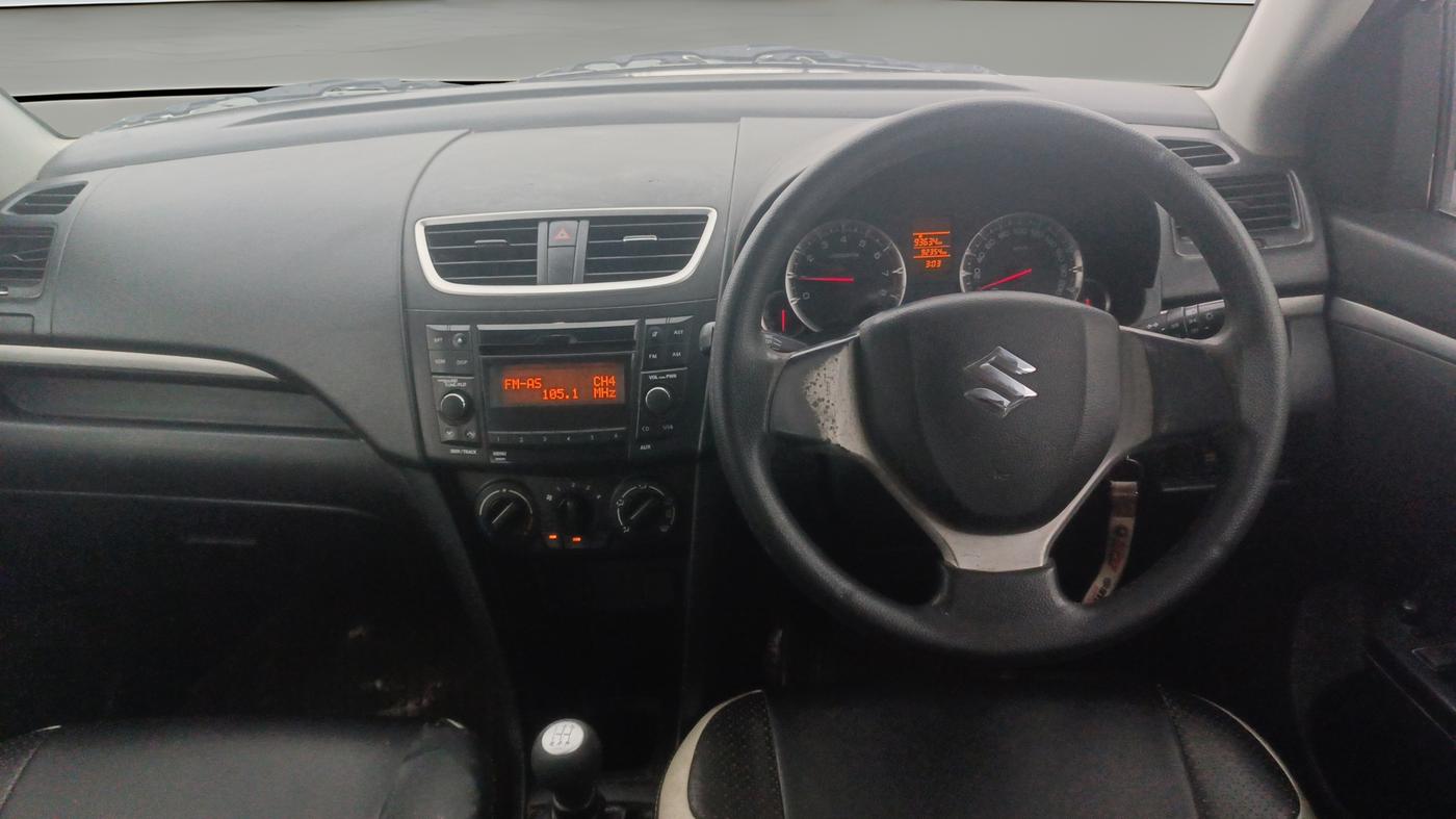 2015 Maruti Swift VXI, Petrol, Manual, 92,353 km, Steering Wheel Close Up