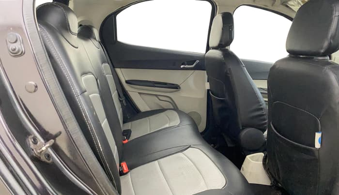 2022 Tata Tiago XZ PLUS CNG, CNG, Manual, 85,548 km, Right Side Rear Door Cabin
