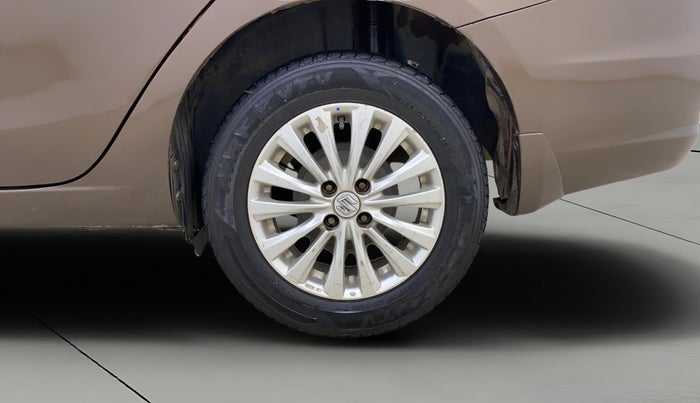 2016 Maruti Ciaz ZXI, Petrol, Manual, 80,686 km, Left Rear Wheel