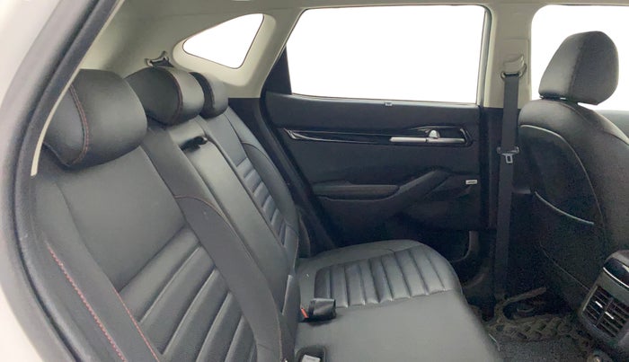 2021 KIA SELTOS GTX PLUS AT 1.5 DIESEL, Diesel, Automatic, 47,825 km, Right Side Rear Door Cabin