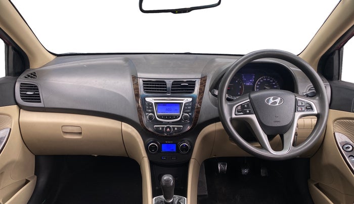 2015 Hyundai Verna FLUIDIC 1.6 CRDI EX, Diesel, Manual, 1,08,808 km, Dashboard