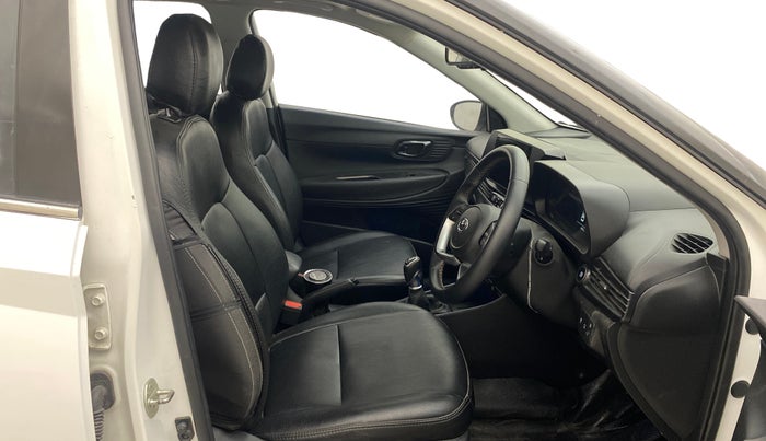 2021 Hyundai NEW I20 ASTA (O) 1.5 CRDI MT, Diesel, Manual, 84,368 km, Right Side Front Door Cabin