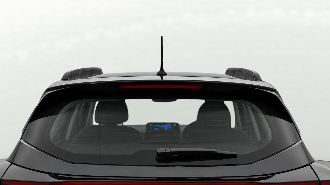 2025 Mahindra XUV 3XO AX5 1.2 L TCMPFI AT, Petrol, Automatic, 19,479 km, Rear Windshield